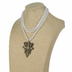 Resident Evil 8 Village Alcina Dimitrescu Cosplay Collier -NEWCOSSKY Soldes 2151096 3