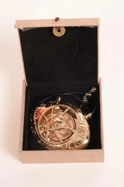 Doctor Strange Dr.Stephen Eye Of Agamotto Amulet Pendant Necklace Bronze Cosplay Prop